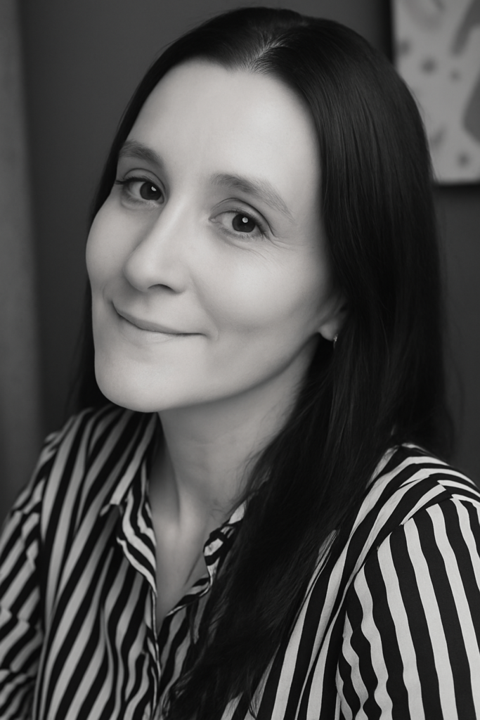 chatgpt image 17 nov 2025, 09 35 20 p.m.